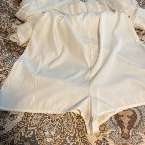 Zara Trafaluc Collection Embroidered Dress lined with slip insert. - Picture 3 of 3